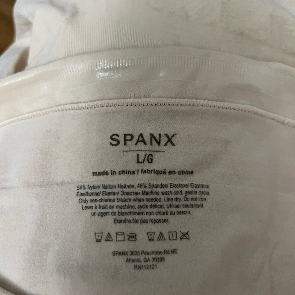 Spanx Size Large, Never Worn - image 3